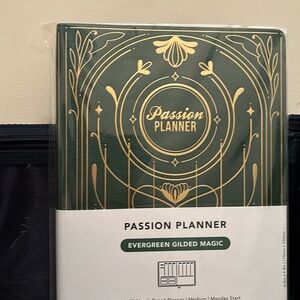 Passion Planner 2024 Weekly Medium Planner